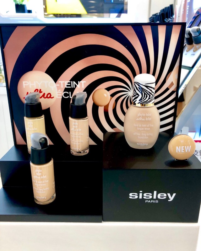 シスレージャパン SISLYメイクアップセット ¥66,550 シスレー」が目元に美を宿すマスカラ＆アイライナーを発売 印象的な